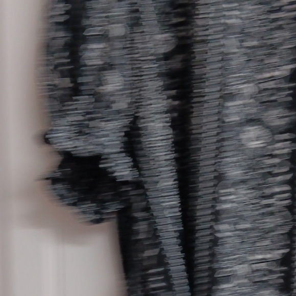 Top - Picture 4 of 8